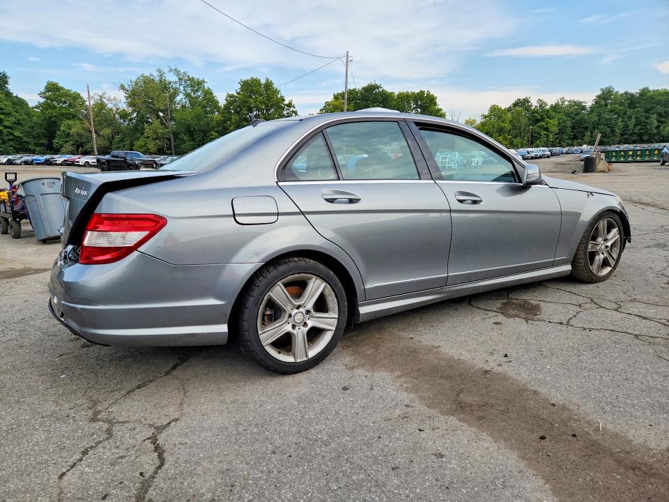 Photo 3 from auction – 2010 MERCEDES-BENZ C with VIN WDDGF8BB9AF503024