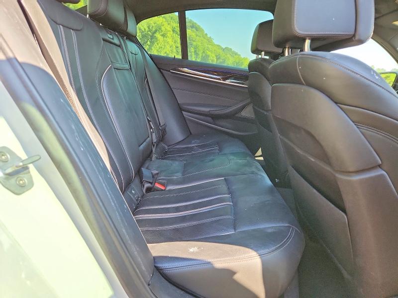Photo 10 from auction – 2019 BMW M550XI with VIN WBAJB9C56KB464330