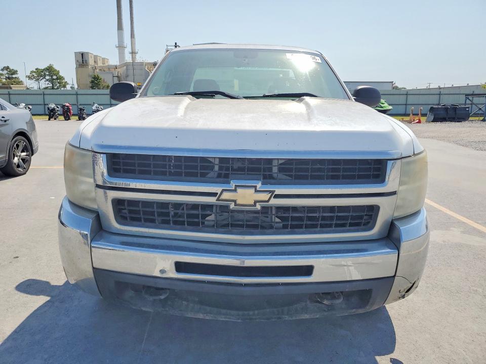 Photo 5 from auction – 2010 CHEVROLET SILVERADO with VIN 1GC5KVBG9AZ251653