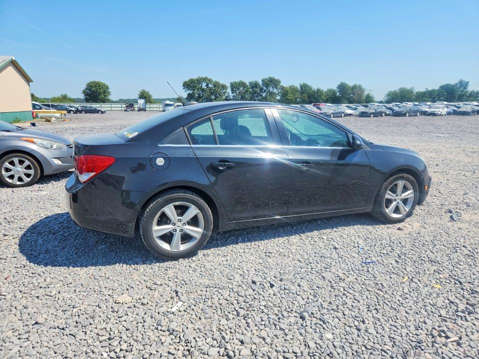 Photo 3 from auction – 2015 CHEVROLET CRUZE with VIN 1G1PE5SB2F7226092