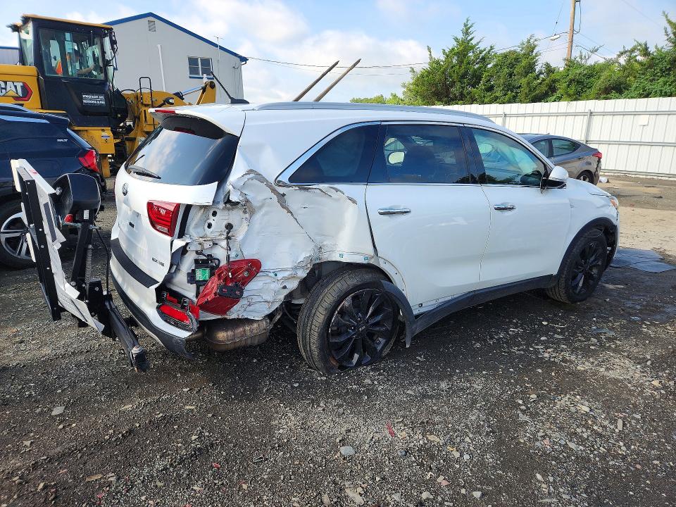 Photo 3 from auction – 2020 KIA SORENTO with VIN 5XYPHDA59LG639517