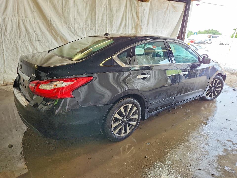 Снимка 3 от търг – 2017 NISSAN ALTIMA с VIN 1N4AL3AP9HC168664
