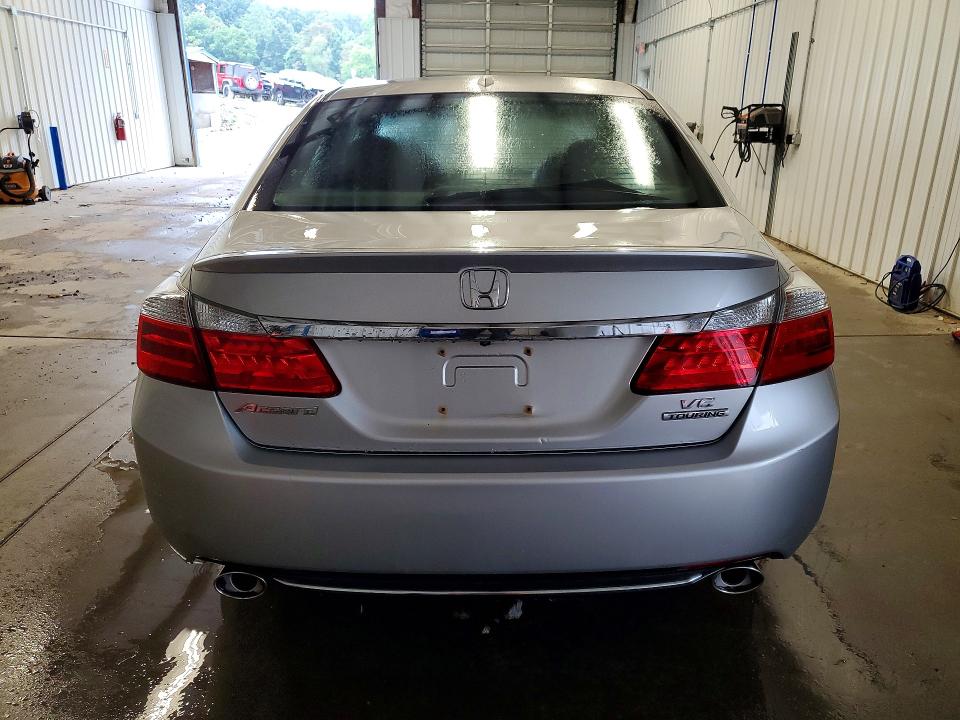 Photo 6 from auction – 2014 HONDA ACCORD with VIN 1HGCR3F92EA007724