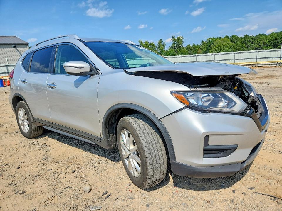 Photo 4 from auction – 2017 NISSAN ROGUE with VIN KNMAT2MV7HP507199