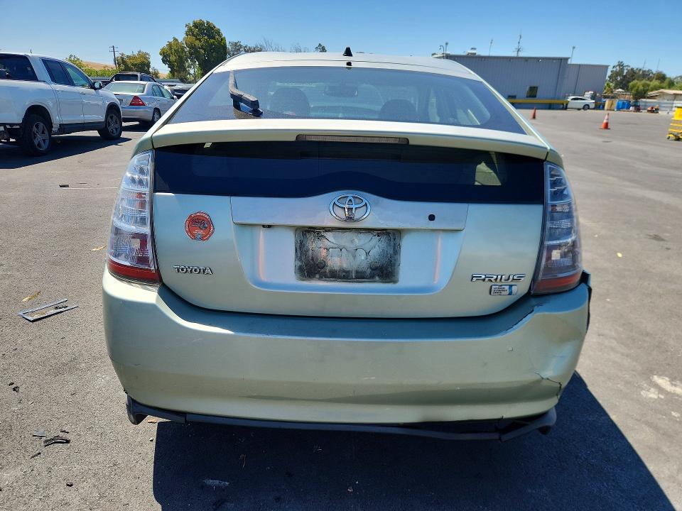 Снимка 6 от търг – 2006 TOYOTA PRIUS с VIN JTDKB20U363133439