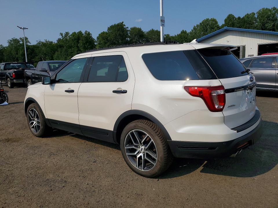 Photo 2 from auction – 2018 FORD EXPLORER with VIN 1FM5K8GT3JGA62074