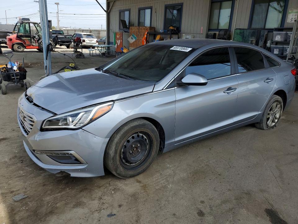 HYUNDAI SONATA 2015 with VIN 5NPE24AF2FH007554 - Photo from auction