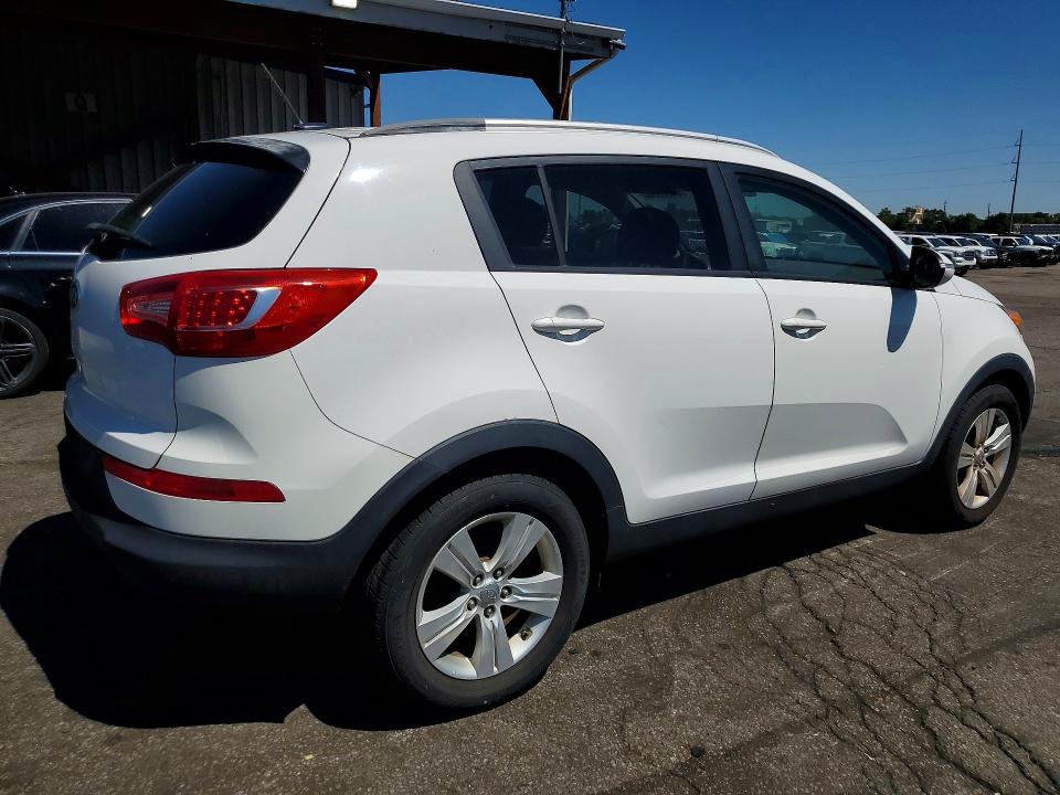 Photo 3 from auction – 2011 KIA SPORTAGE with VIN KNDPB3A24B7095005