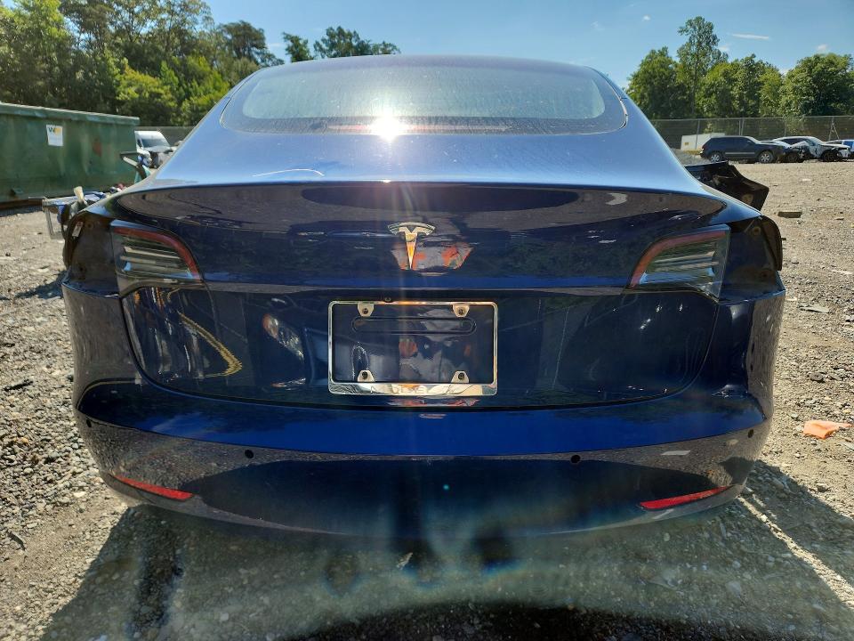 Photo 6 from auction – 2018 TESLA MODEL 3 with VIN 5YJ3E1EA5JF033391