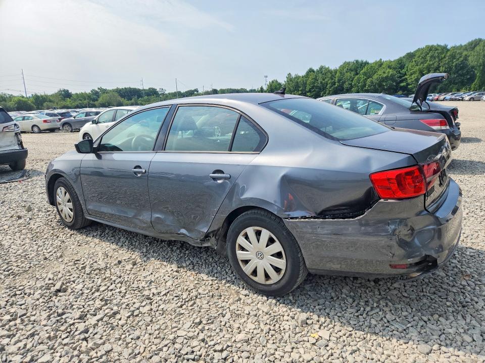 Photo 2 from auction – 2016 VOLKSWAGEN JETTA with VIN 3VW267AJ3GM318660