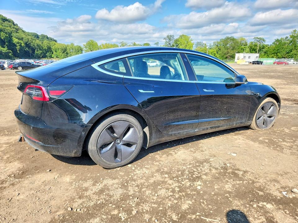 Photo 3 from auction – 2019 TESLA MODEL 3 with VIN 5YJ3E1EA6KF305075