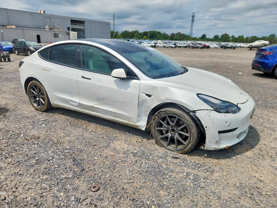 Photo 4 from auction – 2019 TESLA MODEL 3 with VIN 5YJ3E1EA2KF417808