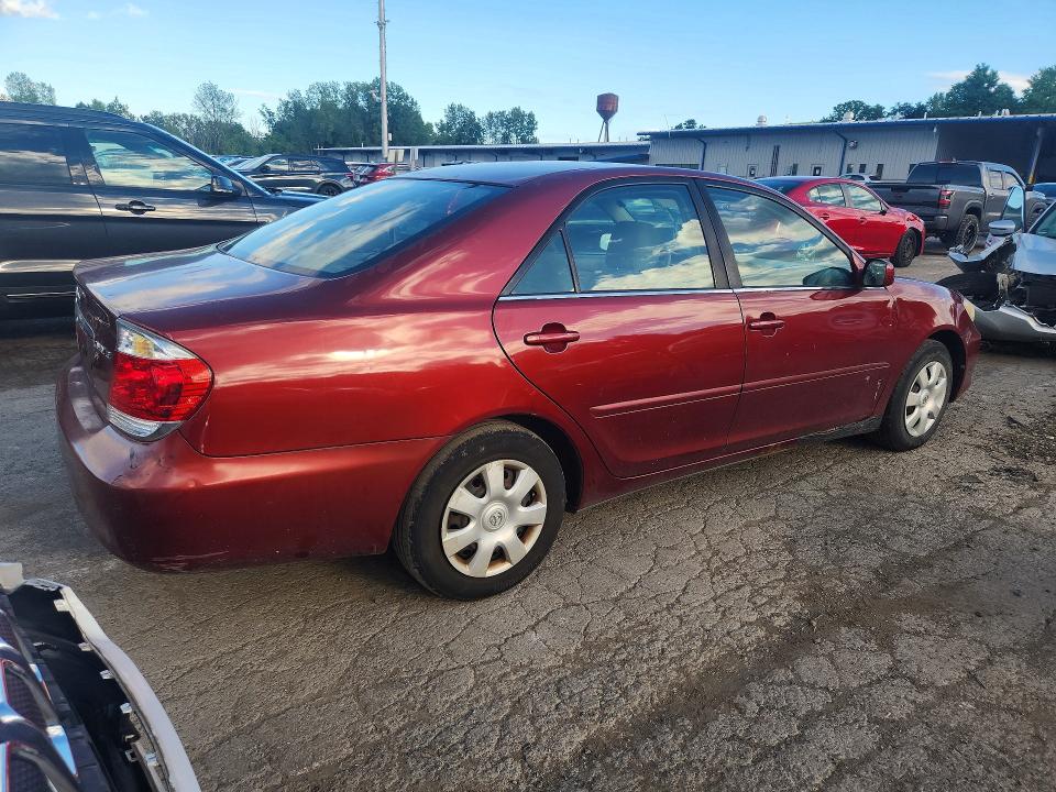 Photo 3 from auction – 2005 TOYOTA CAMRY with VIN 4T1BE32K95U078587