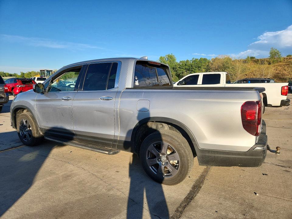 Photo 2 from auction – 2020 HONDA RIDGELINE with VIN 5FPYK3F70LB016991