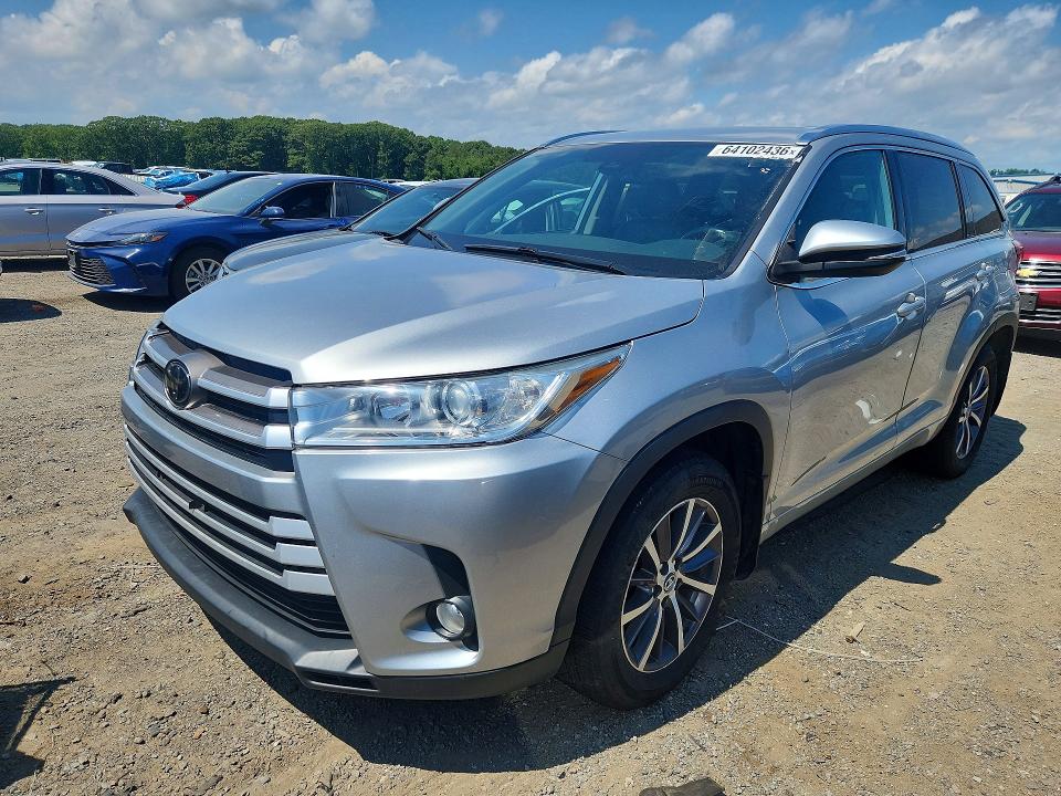 TOYOTA HIGHLANDER 2018 with VIN 5TDJZRFHXJS811038 - Photo from auction