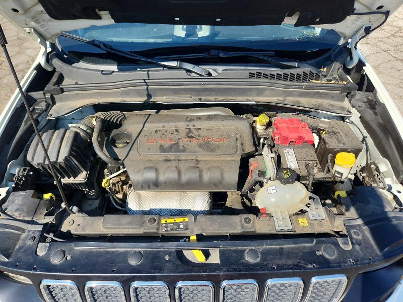 Photo 12 from auction – 2020 JEEP RENEGADE with VIN ZACNJABB7LPL41706