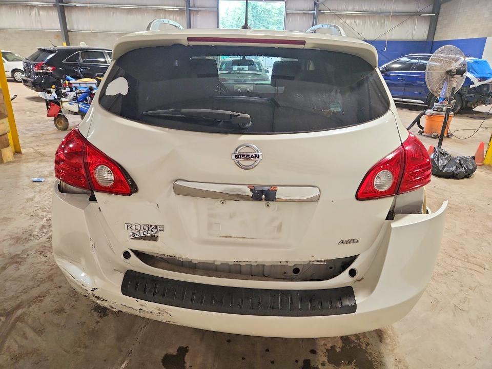 Photo 6 from auction – 2015 NISSAN ROGUE SELECT with VIN JN8AS5MV9FW757202