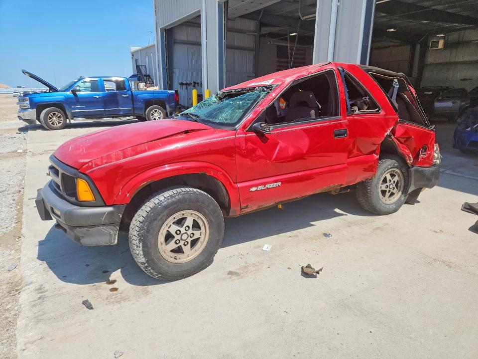 Снимка 1 от търг – 1995 CHEVROLET BLAZER с VIN 1GNCT18W1S2139457