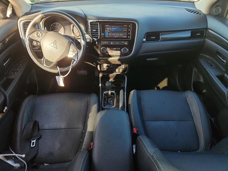 Photo 8 from auction – 2018 MITSUBISHI OUTLANDER with VIN JA4AD3A39JZ008740