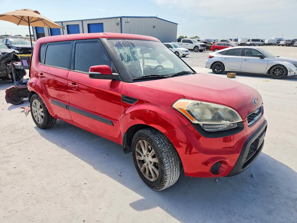 Photo 4 from auction – 2013 KIA SOUL with VIN KNDJT2A67D7623221