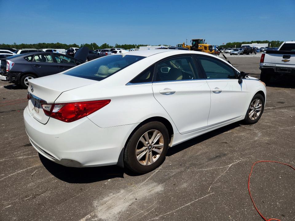Снимка 3 от търг – 2013 HYUNDAI SONATA с VIN 5NPEB4AC7DH517918