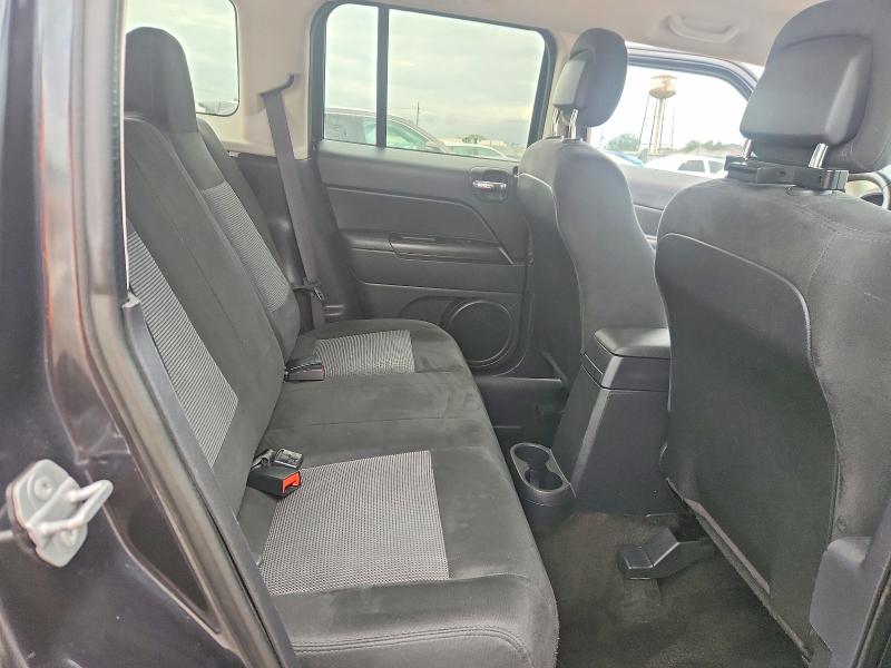 Photo 10 from auction – 2016 JEEP PATRIOT with VIN 1C4NJRFB3GD588365