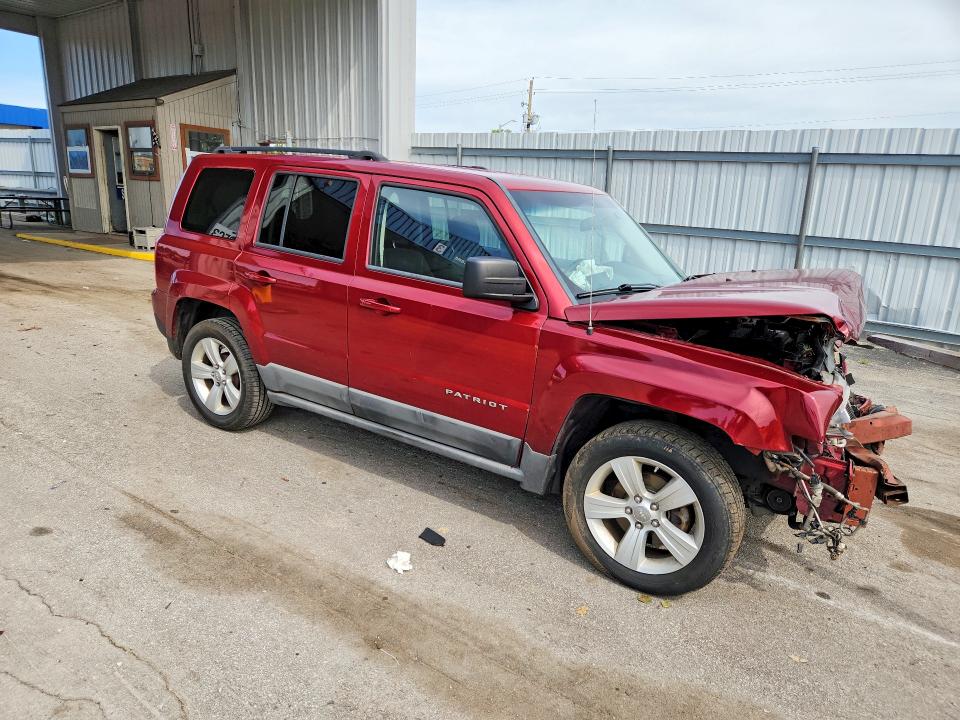 Photo 4 from auction – 2011 JEEP PATRIOT with VIN 1J4NT1GB8BD119754