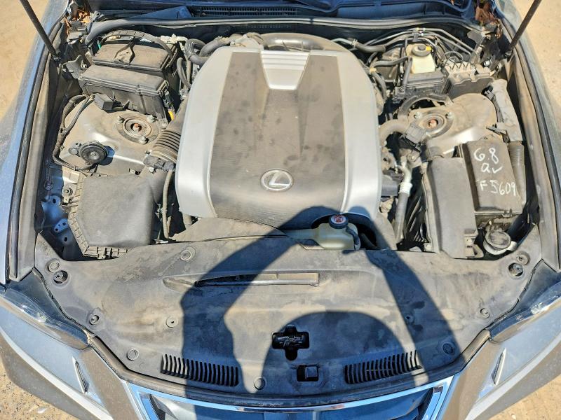 Photo 11 from auction – 2018 LEXUS IS with VIN JTHC81D23J5026473