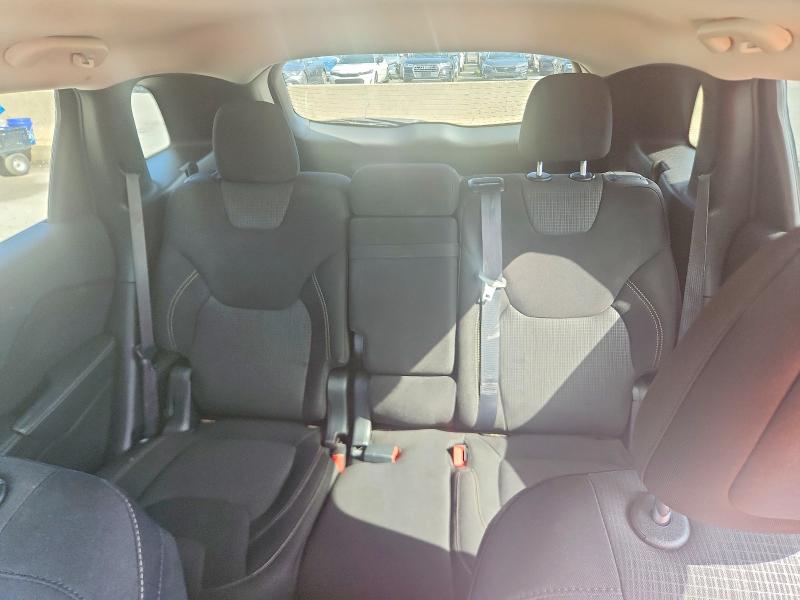 Photo 10 from auction – 2015 JEEP CHEROKEE with VIN 1C4PJMCS5FW753092