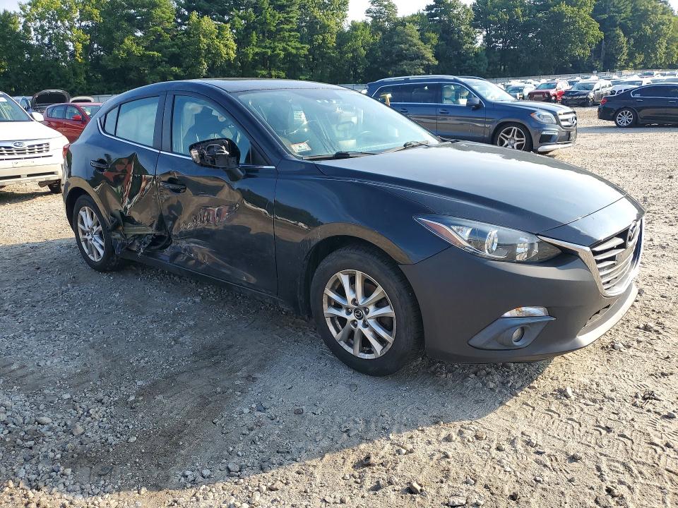 Foto 4 de la subasta – 2015 MAZDA 3 con VIN 3MZBM1L79FM161252