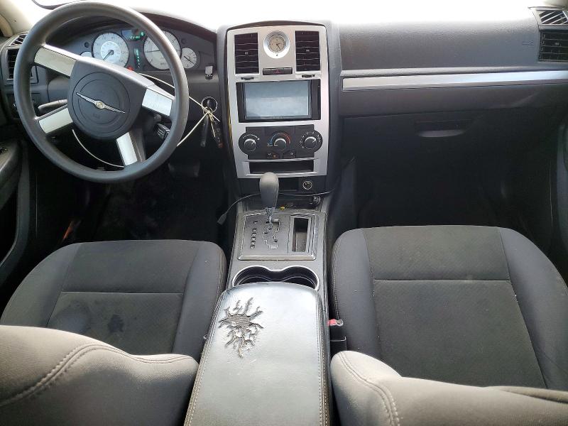 Photo 8 from auction – 2010 CHRYSLER 300 with VIN 2C3CA4CD6AH328833