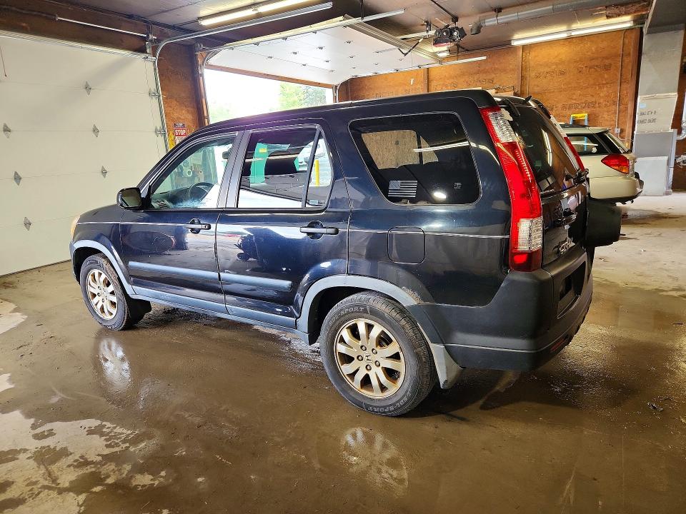 Photo 2 from auction – 2005 HONDA CR-V with VIN JHLRD78845C044669