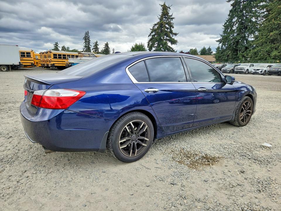 Photo 3 from auction – 2014 HONDA ACCORD with VIN 1HGCR3F86EA022668
