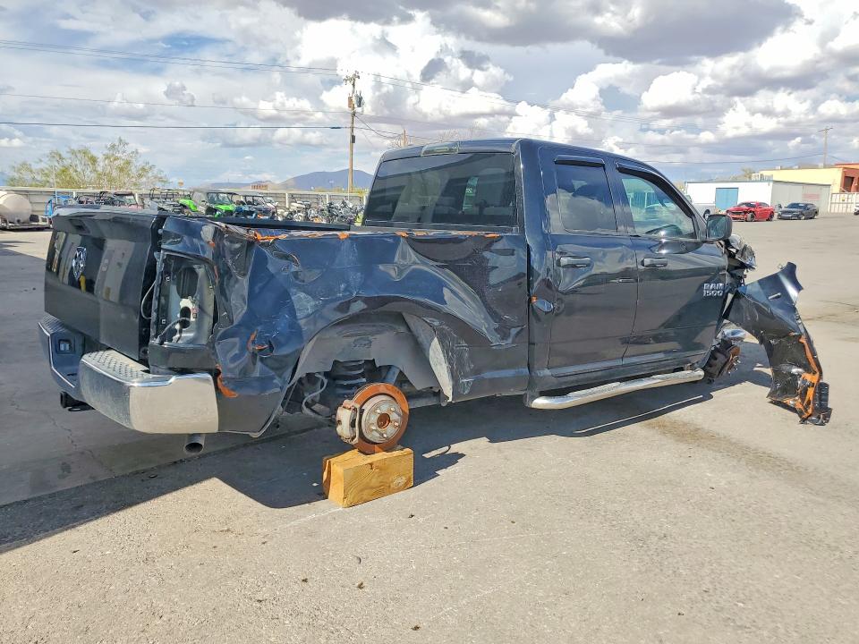 Photo 3 from auction – 2018 RAM 1500 with VIN 1C6RR6FGXJS195428