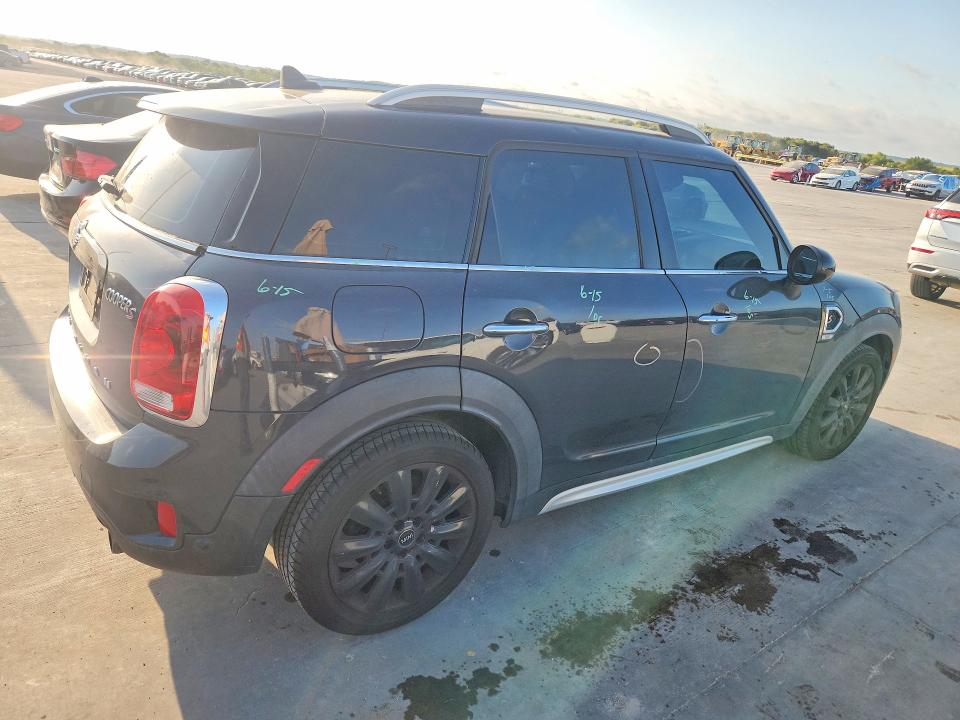 Photo 3 from auction – 2019 MINI COOPER with VIN WMZYT3C54K3E94807