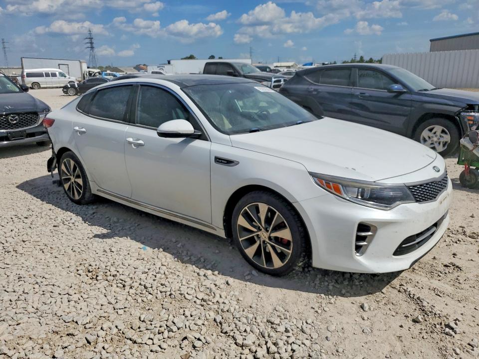 Photo 4 from auction – 2016 KIA OPTIMA with VIN 5XXGV4L2XGG031348