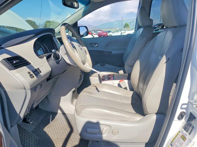 Photo 7 from auction – 2014 TOYOTA SIENNA with VIN 5TDYK3DC5ES496095