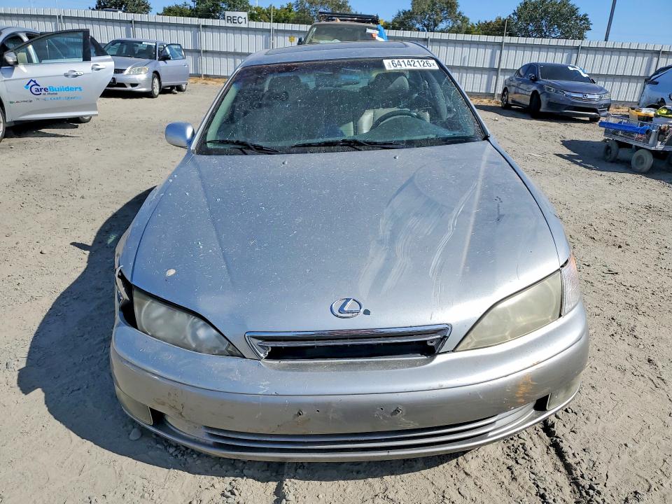 Photo 5 from auction – 2001 LEXUS ES with VIN JT8BF28G615112941