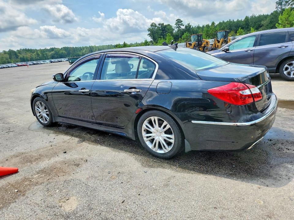 Photo 2 from auction – 2012 HYUNDAI GENESIS with VIN KMHGC4DD8CU202345