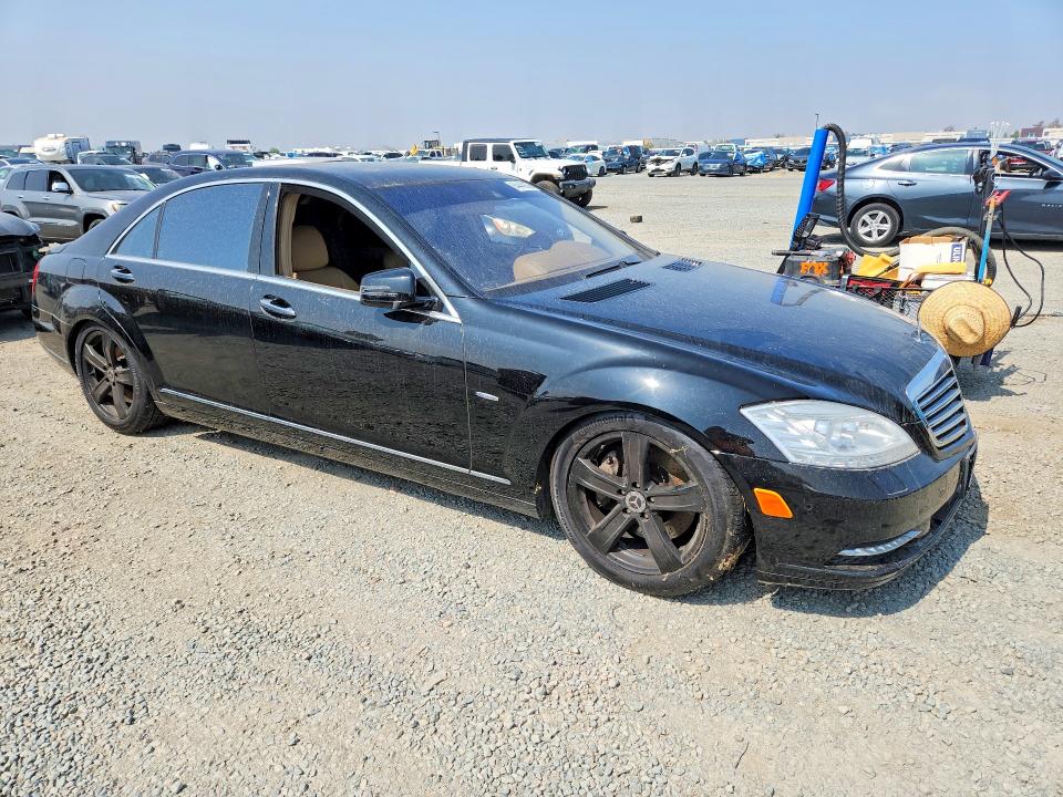 Photo 4 from auction – 2012 MERCEDES-BENZ S with VIN WDDNG7DB1CA440707