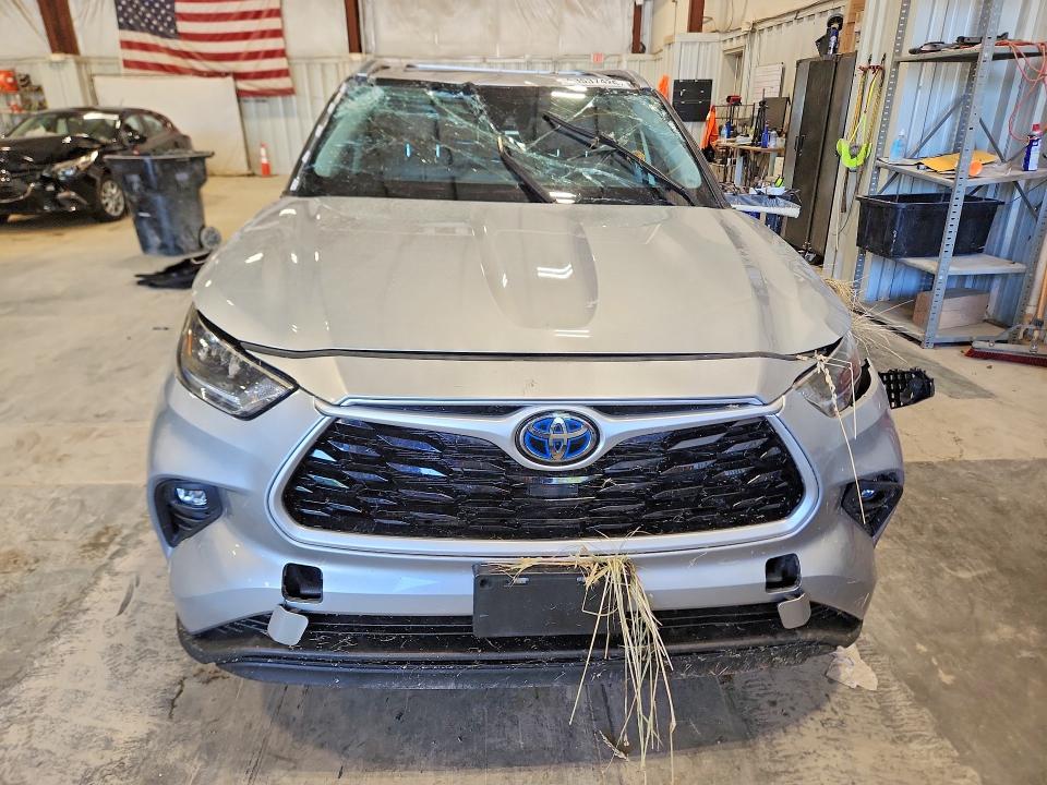 Photo 5 from auction – 2021 TOYOTA HIGHLANDER with VIN 5TDHBRCH7MS534750