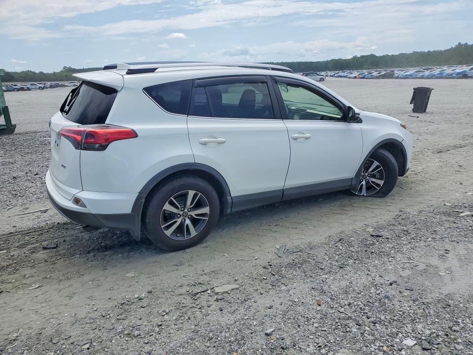 Photo 3 from auction – 2017 TOYOTA RAV4 with VIN JTMWFREV2HD104656