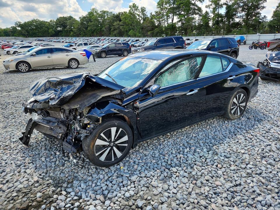 NISSAN ALTIMA 2021 with VIN 1N4BL4EV5MN329237 - Photo from auction
