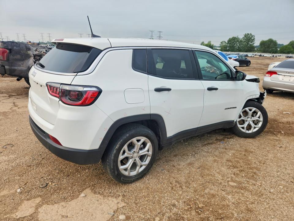 Photo 3 from auction – 2024 JEEP COMPASS with VIN 3C4NJDAN9RT166490