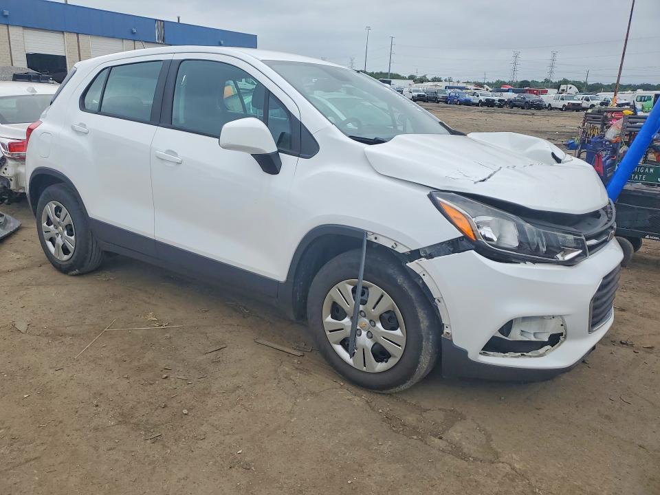 Photo 4 from auction – 2017 CHEVROLET TRAX with VIN 3GNCJKSB3HL283634