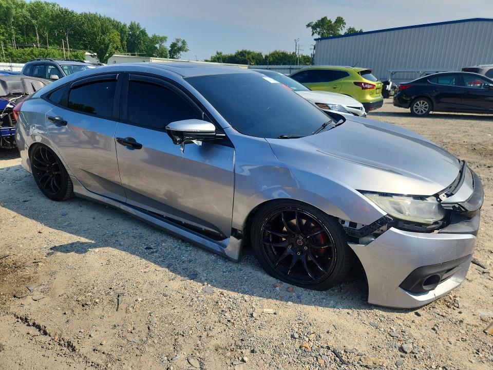 Photo 4 from auction – 2018 HONDA CIVIC with VIN 2HGFC1F7XJH645085