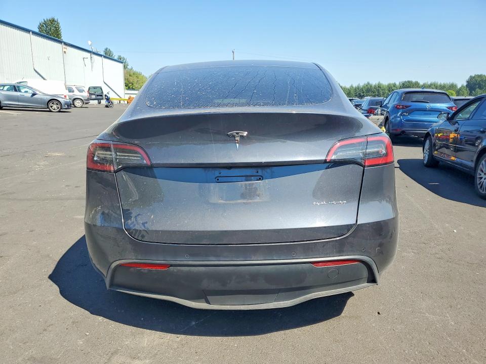Photo 6 from auction – 2022 TESLA MODEL Y with VIN 7SAYGDEE2NF367861