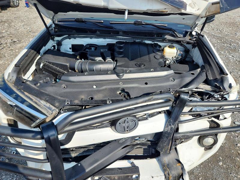Photo 12 from auction – 2016 TOYOTA 4RUNNER with VIN JTEBU5JR8G5401232