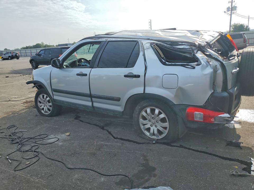 Photo 2 from auction – 2004 HONDA CR-V with VIN SHSRD778X4U247106