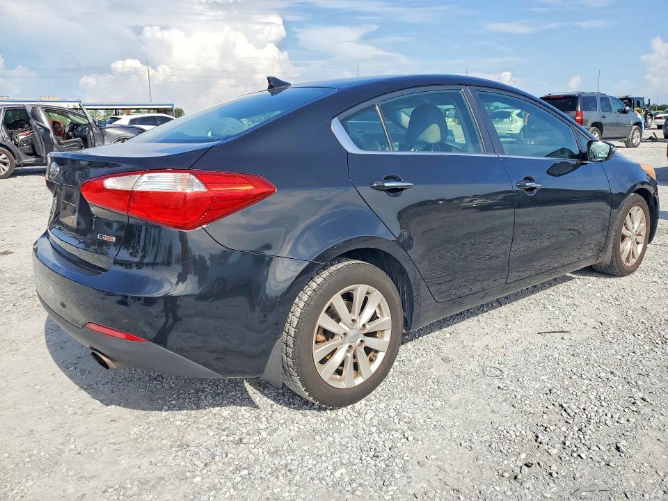 Photo 3 from auction – 2014 KIA FORTE with VIN KNAFX4A83E5056457